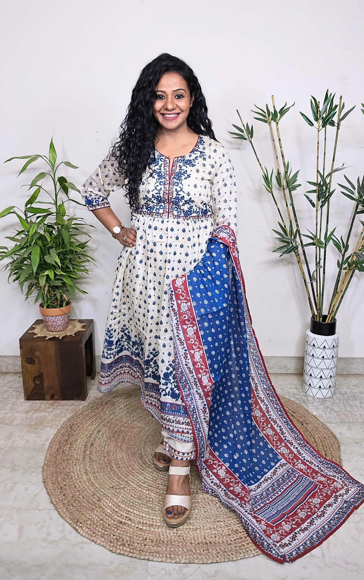 EthnixThread Embroidered off white Fancy Readymade Anarkali Suit Set