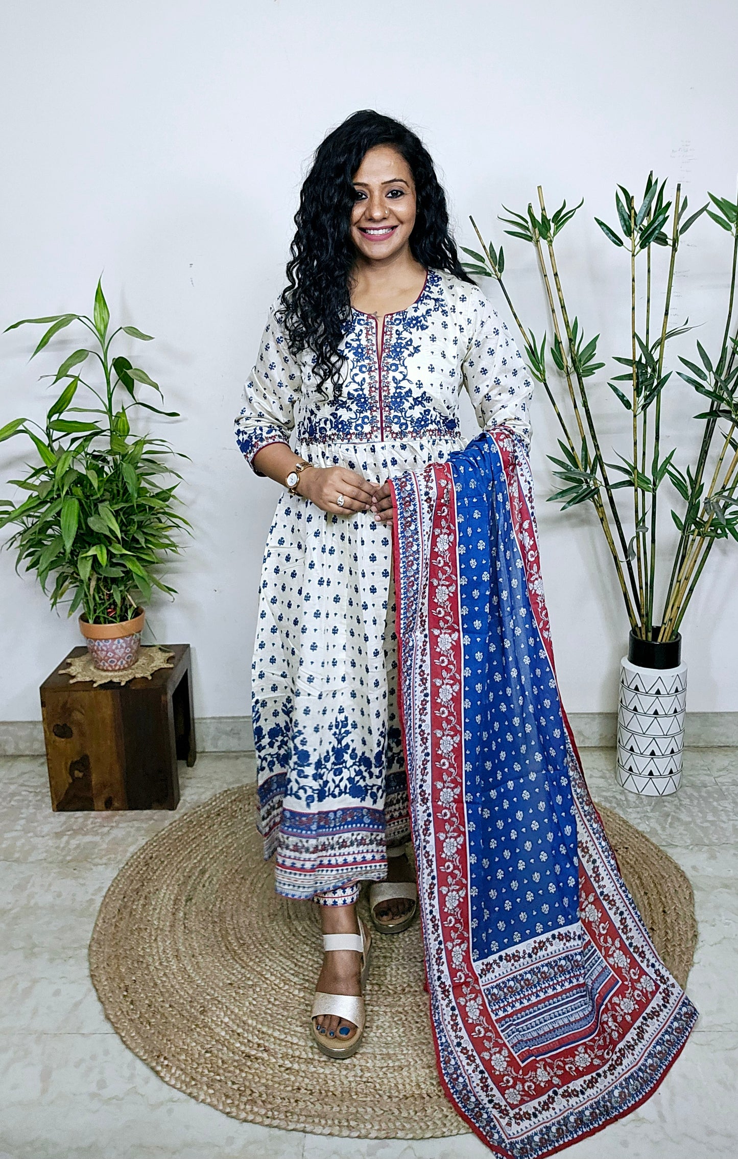 EthnixThread Embroidered off white Fancy Readymade Anarkali Suit Set