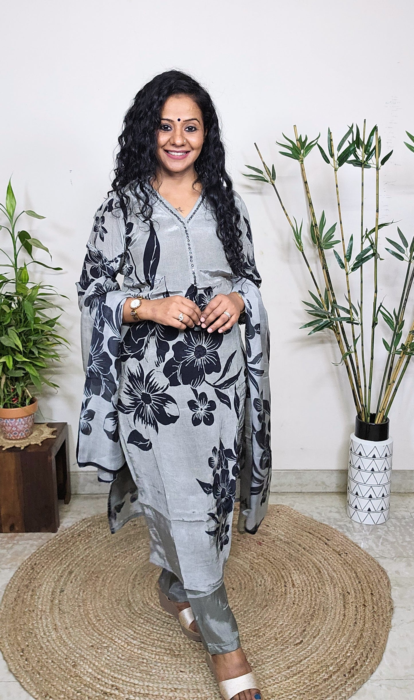 EthnixThread fancy readymade crep silk digitally printed suit set