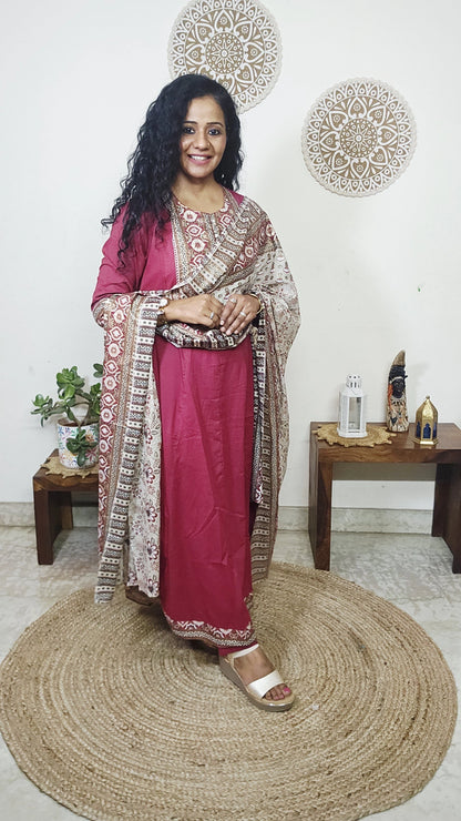 EthnixThread ajrakh Yoke & Contrast Border Anarkali Suit Set