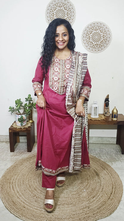 EthnixThread ajrakh Yoke & Contrast Border Anarkali Suit Set