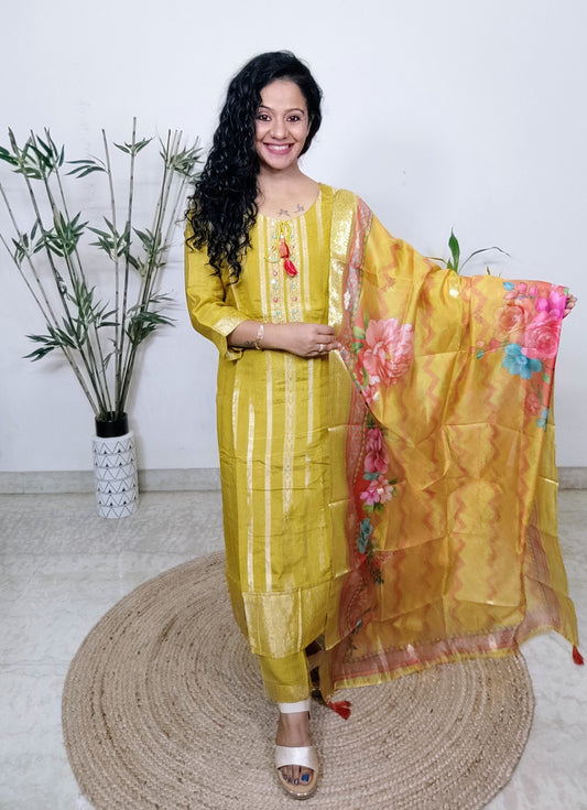 suits paired with organza silk dupatta
